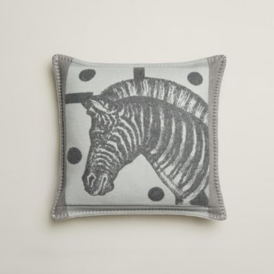 ホーム テキスタイル | エルメス | Hermès - エルメス-公式サイト